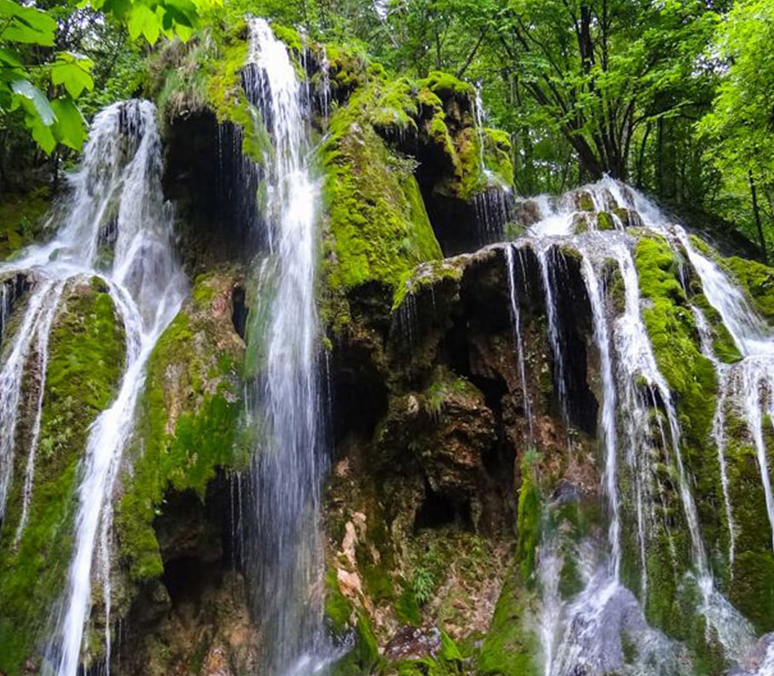 Top 10 Cele Mai Frumoase Cascade Din România Dana Paraschiv