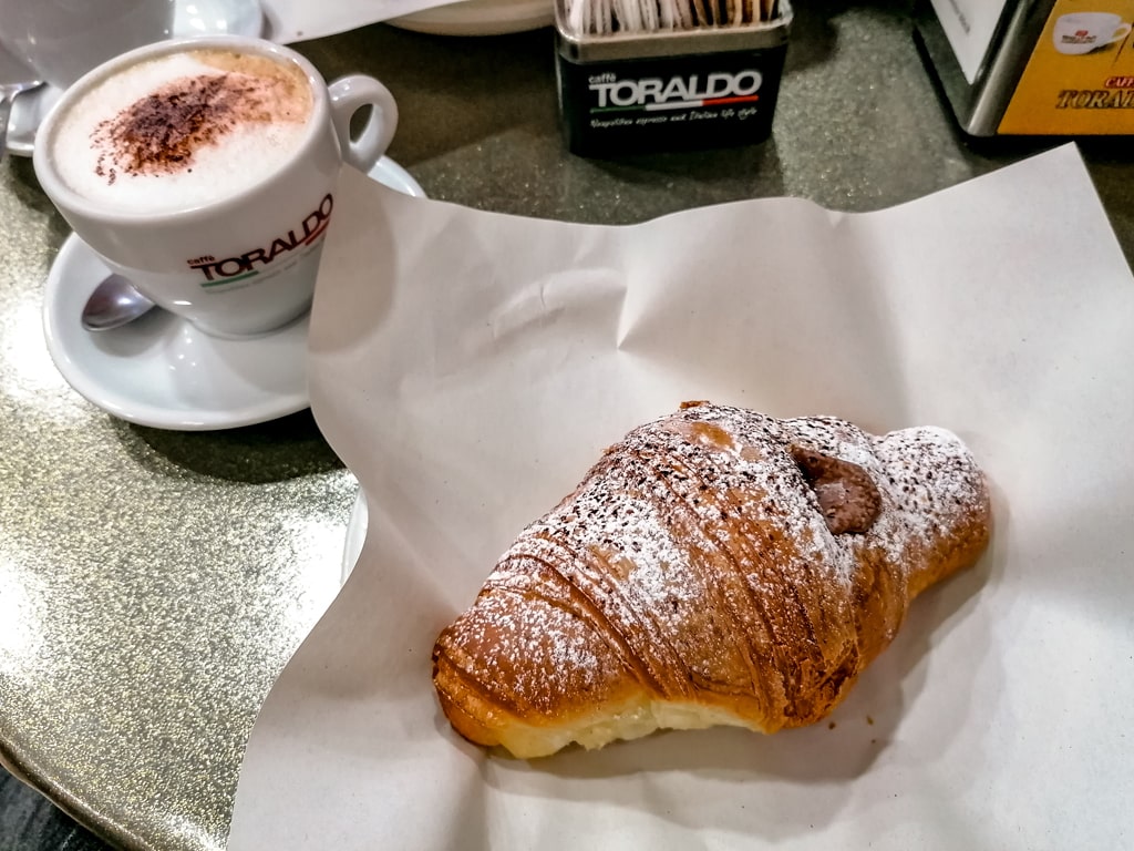 Breakfast in Naples