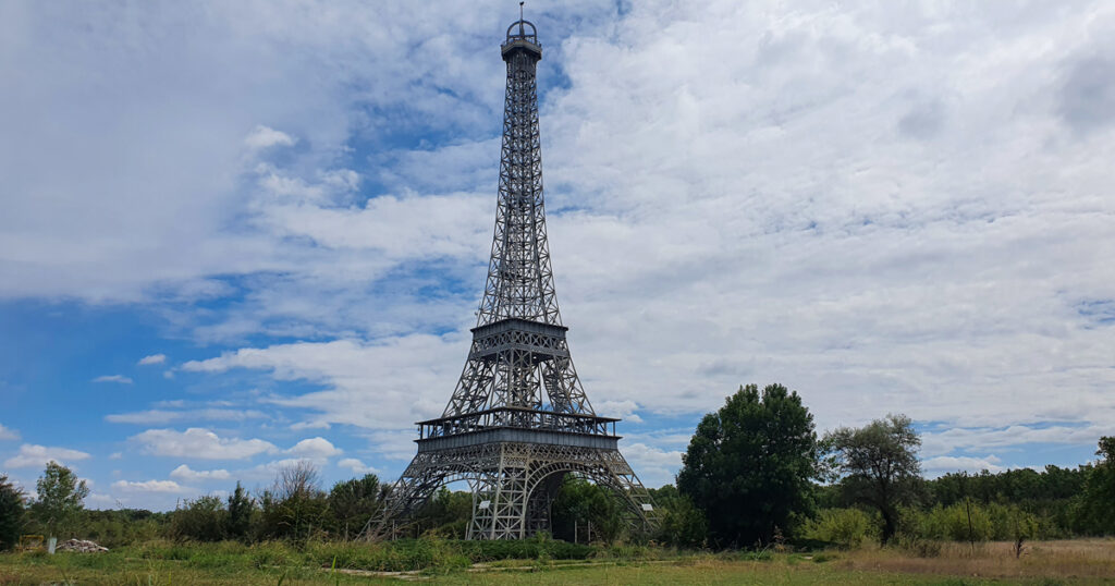 Turnul Eiffel - Replica Slobozia