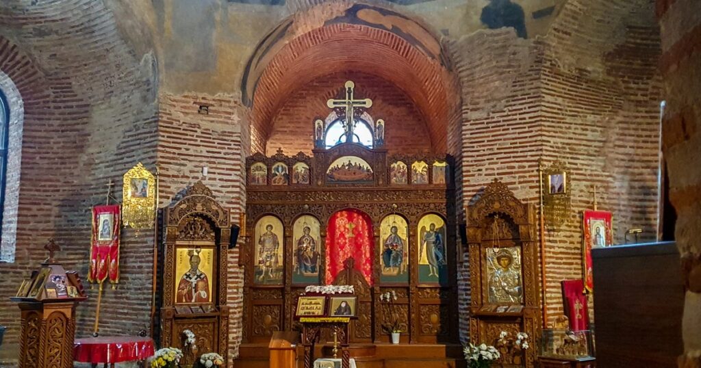 Biserica St. George Rotonda la interior