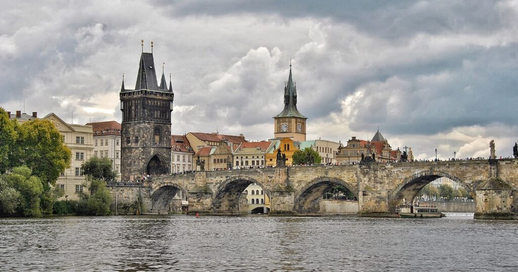 Podul Carol din Praga
