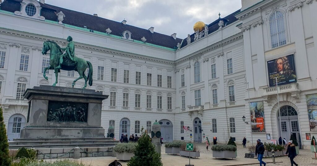 Biblioteca Nationala a Austriei - City break in Viena