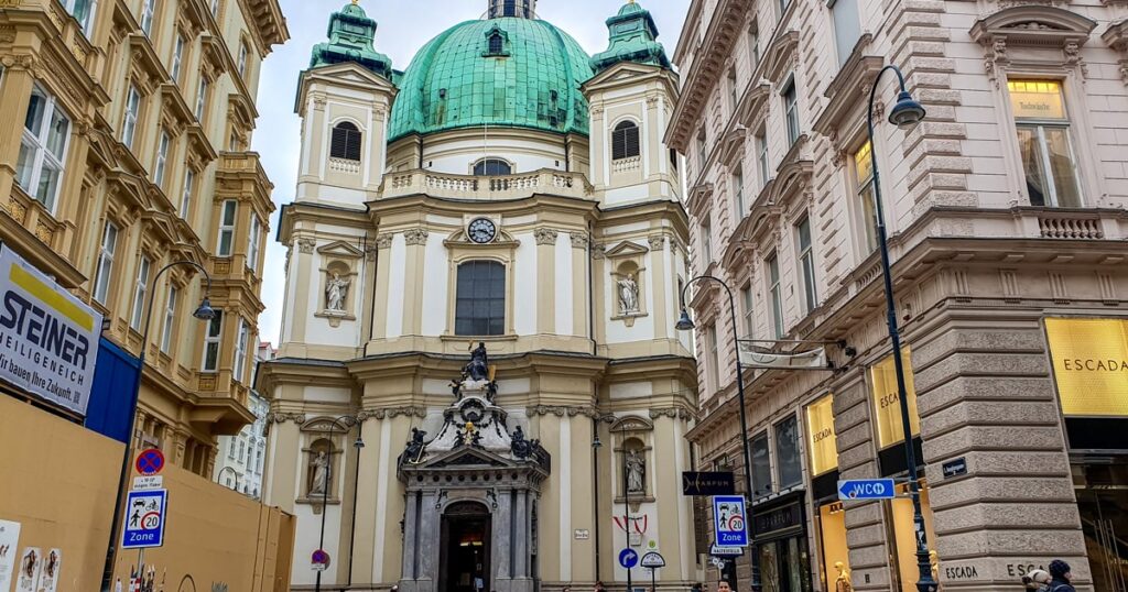 Biserica Sfantul Petru - City break in Viena
