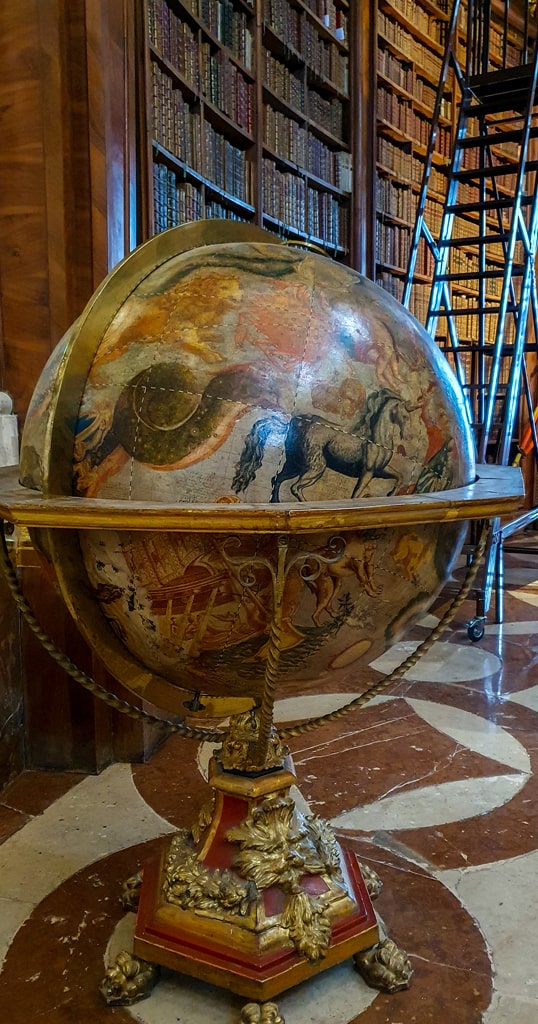 Glob pamantesc expus la Biblioteca Nationala a Austriei din Viena