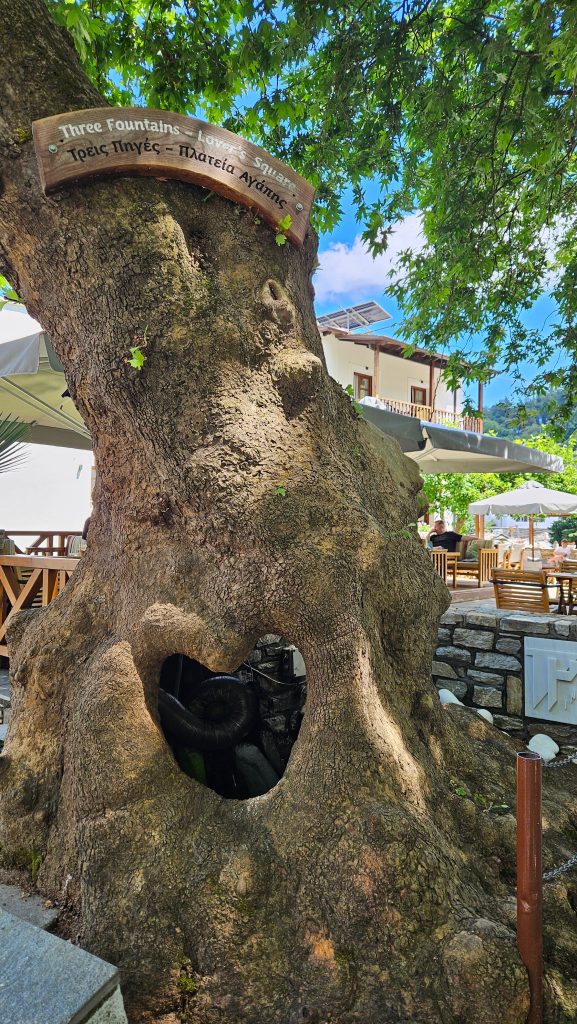 Izvorul Dragostei din Panagia