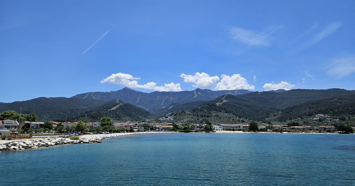 Thassos vazut de pe feribot